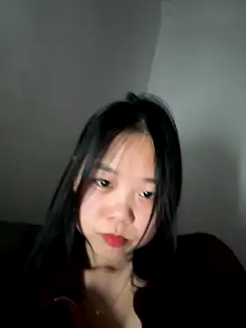 Snapshot of Kiee-lee chatting on 11/24/25, 07:02 Kiee-lee online show from 11/24/25, 07:02