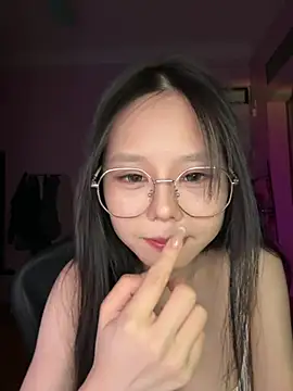 Kiee-lee online show from 07/21/26, 04:31