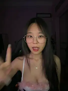 Kiee-lee online show from 07/25/26, 05:43