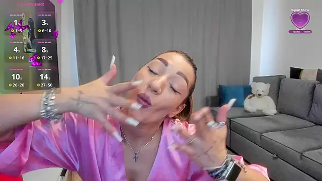 rossana doll online show from 04/18/26, 08:29