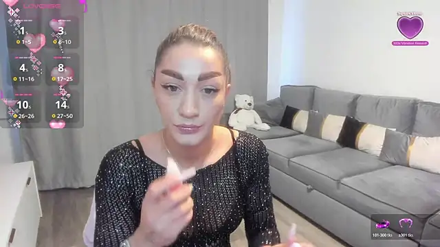 Snapshot of rossana_doll chatting on 05/29/26, 09:51 rossana doll online show from 05/29/26, 09:51