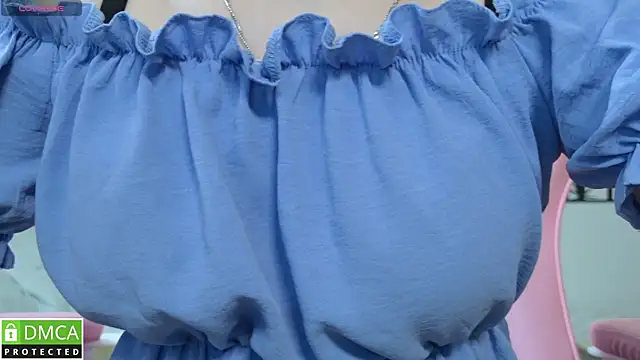 Megan Lora online show from 12/19/25, 08:10