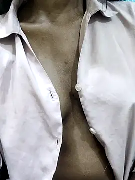 Simran 0011 online show from 12/15/25, 12:04