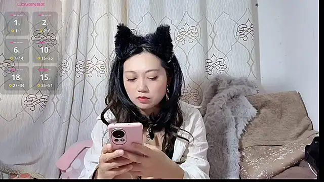 Snapshot of Wendy99- chatting on 11/29/25, 08:39 Wendy99- online show from 11/29/25, 08:39