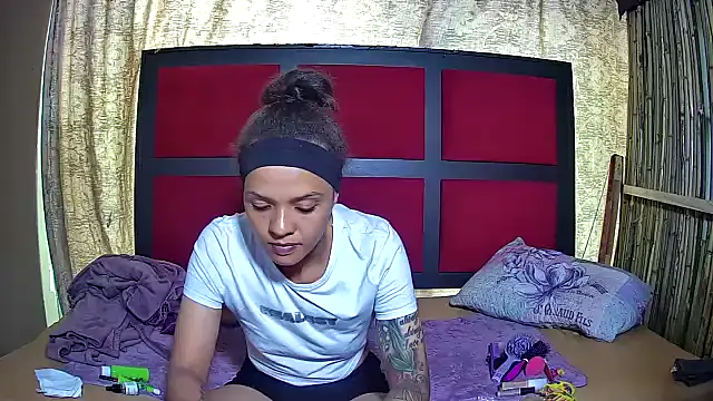 Snapshot of Cadence28 chatting on 03/02/26, 07:09 Cadence28 online show from 03/02/26, 07:09