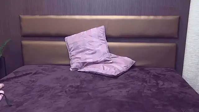 JasminAndAlyssa online show from 12/05/25, 03:09