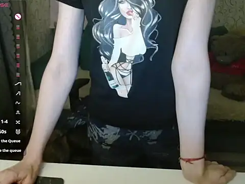 Snapshot of __Katherine___ chatting on 11/22/25, 03:22 Katherine online show from 11/22/25, 03:22