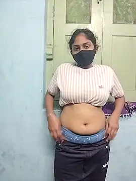 Miss tinaaa online show from 11/28/25, 11:24