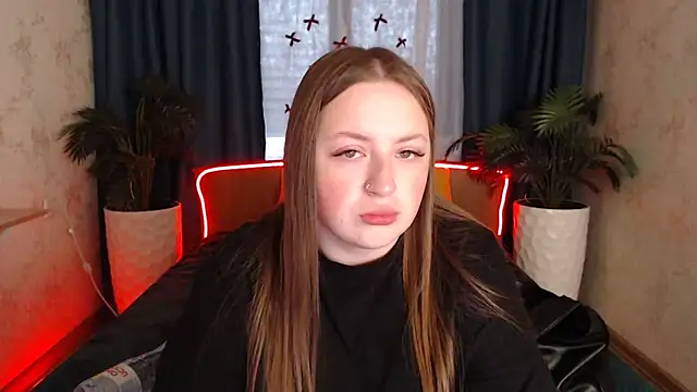 GirlPlayer online show from 12/16/25, 08:30