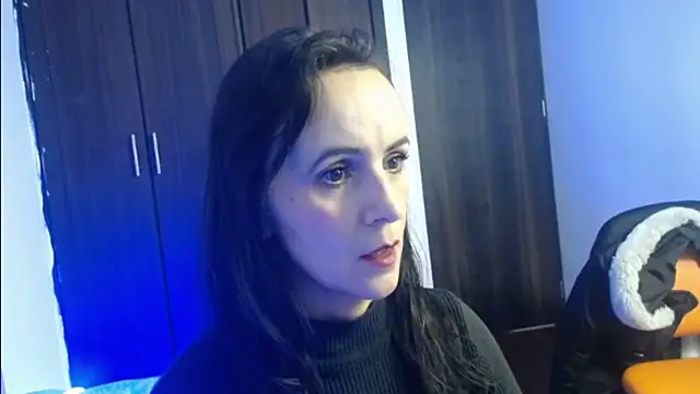 Snapshot of Juliana__lx chatting on 11/28/25, 12:52 Juliana lx online show from 11/28/25, 12:52