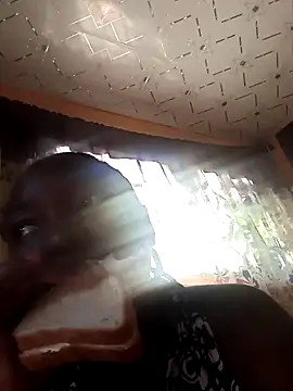 Snapshot of RipePolska chatting on 12/15/25, 01:48 RipePolska online show from 12/15/25, 01:48