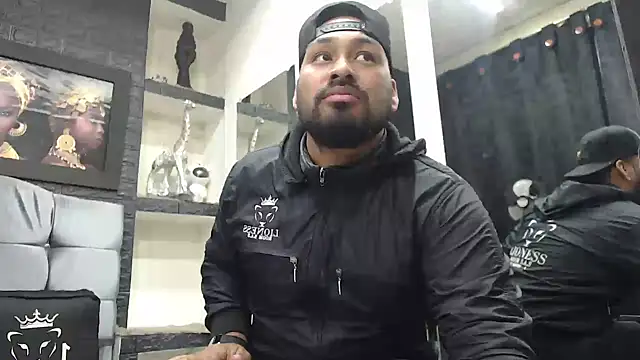 Liam hairy online show from 11/29/25, 02:58