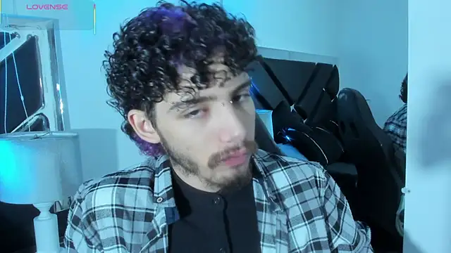 Snapshot of JojoBraando chatting on 12/16/25, 12:48 JojoBraando online show from 12/16/25, 12:48