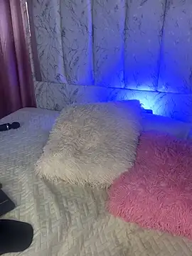 luna-fire online show from 03/02/26, 05:08