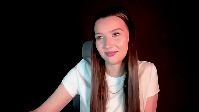 Annie SmiIe online show from 11/25/25, 12:38