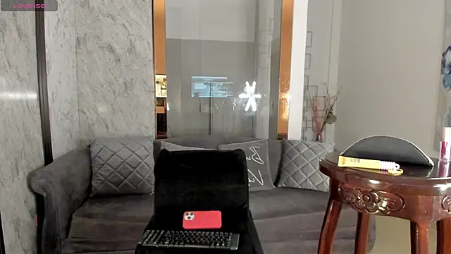 MafeArias23 online show from 03/24/26, 09:20