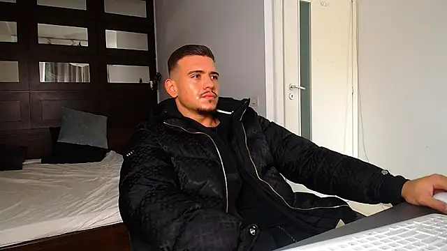 ElijahThorne online show from 02/23/26, 10:01