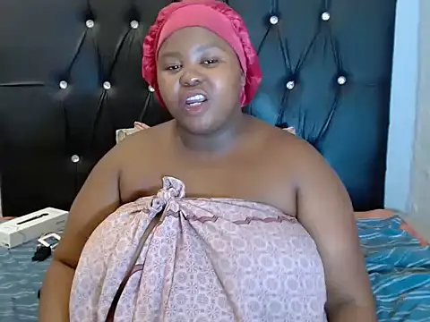 SexyBubblies96 online show from 11/28/25, 11:07