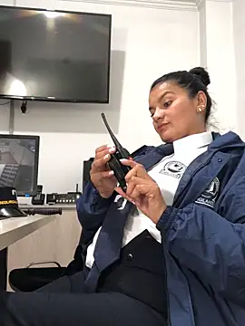 Rosa Vidal  online show from 11/25/25, 07:03