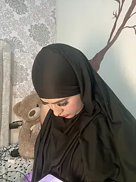 Snapshot of Zahida_7 chatting on 02/05/26, 10:14 Zahida 7 online show from 02/05/26, 10:14