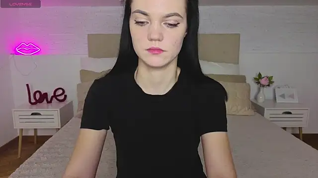 Camila 777  online show from 11/23/25, 08:52