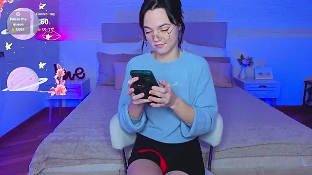 Camila 777  online show from 11/29/25, 10:46