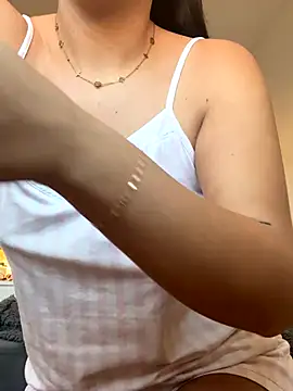 Snapshot of Kerysmae chatting on 11/25/25, 09:31 Kerysmae online show from 11/25/25, 09:31