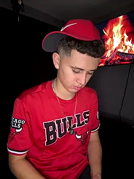 Snapshot of Abrahanm1 chatting on 11/23/25, 05:51 Abrahanm1 online show from 11/23/25, 05:51