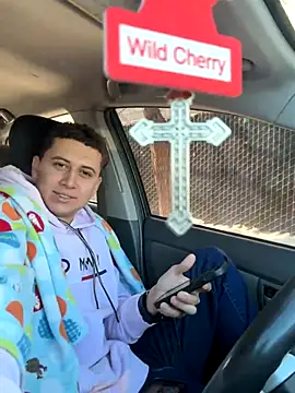 Snapshot of Abrahanm1 chatting on 12/04/25, 06:05 Abrahanm1 online show from 12/04/25, 06:05