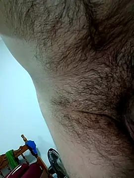 Snapshot of LeasedTinge chatting on 11/21/25, 02:32 LeasedTinge online show from 11/21/25, 02:32