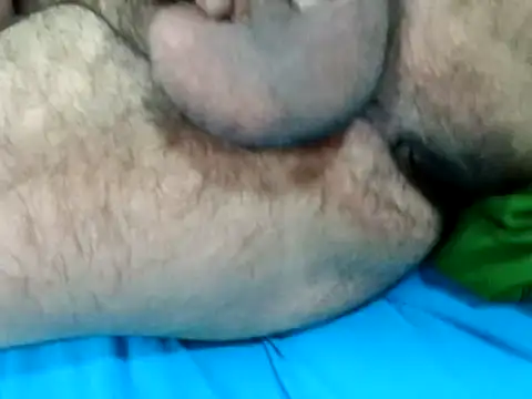 Snapshot of LeasedTinge chatting on 12/18/25, 05:35 LeasedTinge online show from 12/18/25, 05:35