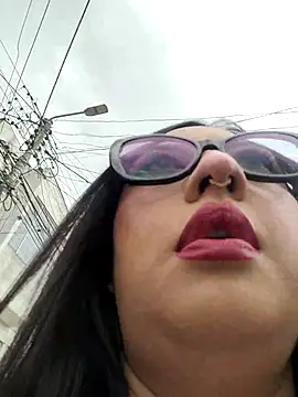 Snapshot of Venus_22 chatting on 11/28/25, 05:15 Venus 22 online show from 11/28/25, 05:15