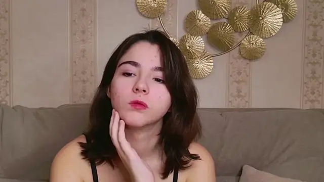 Wendy Finch online show from 12/22/25, 09:12