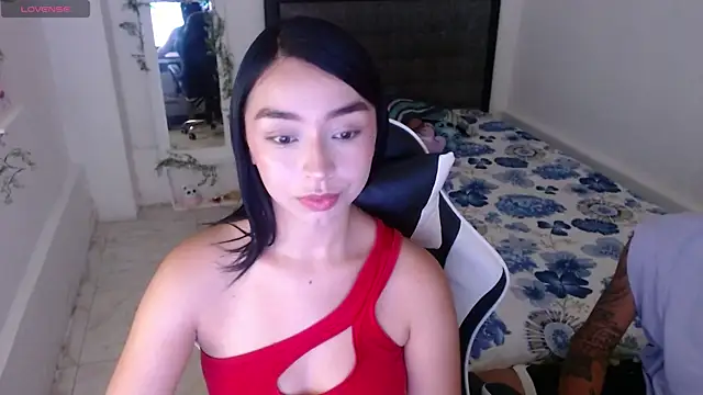 Ariel Laurentt online show from 07/26/26, 03:36