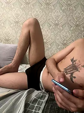 Snapshot of SanjarKZ chatting on 11/21/25, 01:04 SanjarKZ online show from 11/21/25, 01:04