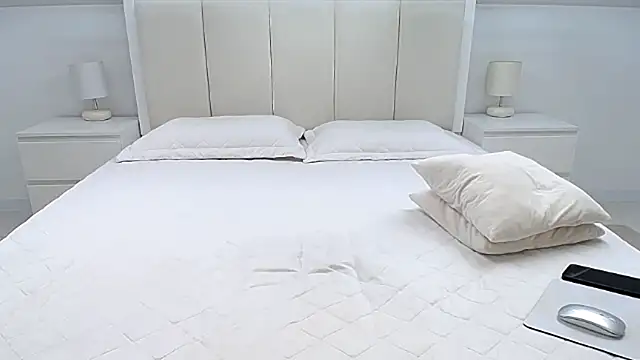 Snapshot of Milena29 chatting on 09/12/25, 04:56 Milena29 online show from 09/12/25, 04:56