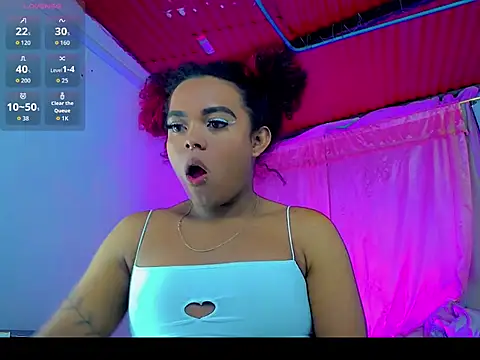 Snapshot of irianis_Cera chatting on 11/21/25, 02:21 irianis Cera online show from 11/21/25, 02:21