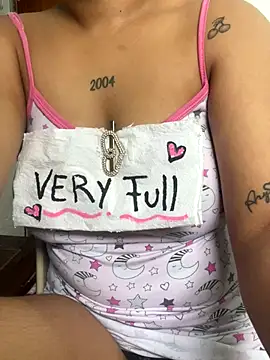 Snapshot of Brunette_Dirty_0limits chatting on 11/24/25, 07:35 Brunette Dirty 0limits online show from 11/24/25, 07:35