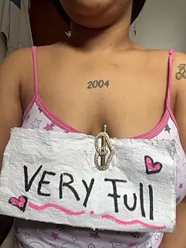 Snapshot of Brunette_Dirty_0limits chatting on 11/26/25, 06:42 Brunette Dirty 0limits online show from 11/26/25, 06:42