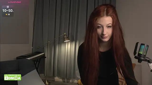 Snapshot of caty_cuddly chatting on 11/30/25, 05:00 caty cuddly online show from 11/30/25, 05:00