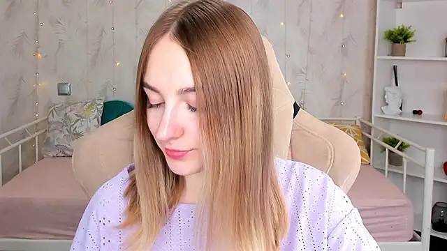 Shy Polly online show from 03/13/26, 12:39