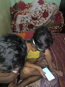 Laxmidevi000 online show from 06/20/26, 04:15