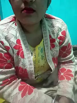 Snapshot of Priya_089 chatting on 11/30/25, 07:56 Priya 089 online show from 11/30/25, 07:56