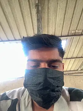 Snapshot of hardboydick2000 chatting on 12/17/25, 09:04 hardboydick2000 online show from 12/17/25, 09:04