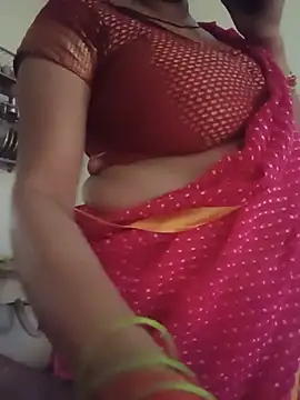 Snapshot of Sunenabhabh chatting on 07/13/26, 02:03 Sunenabhabh online show from 07/13/26, 02:03