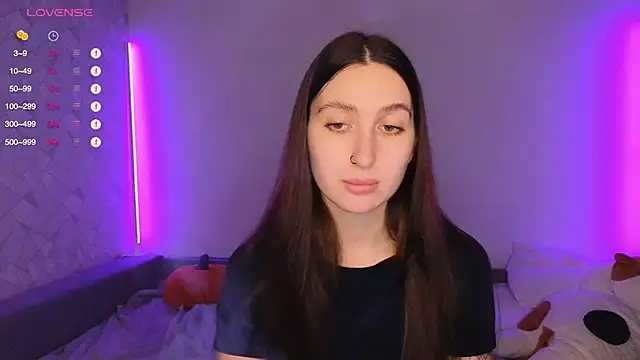 Snapshot of KikkyMi chatting on 11/28/25, 08:22 KikkyMi online show from 11/28/25, 08:22