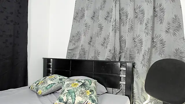 Violeta Gracee online show from 04/22/26, 10:00