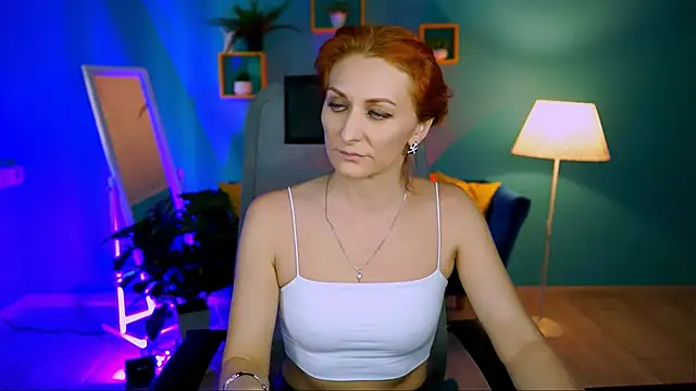 DianaTorrens online show from 11/26/25, 08:26