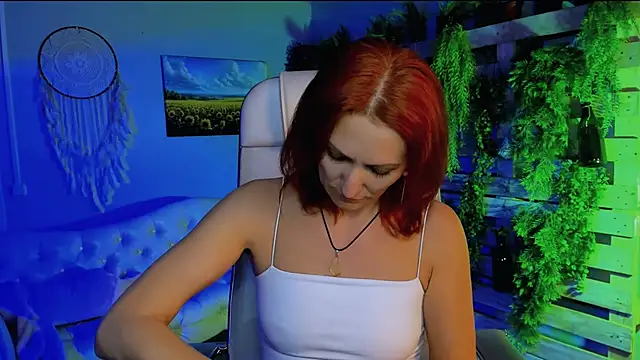 DianaTorrens online show from 12/14/25, 09:36