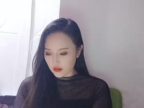 A-Emilyy online show from 11/29/25, 01:47